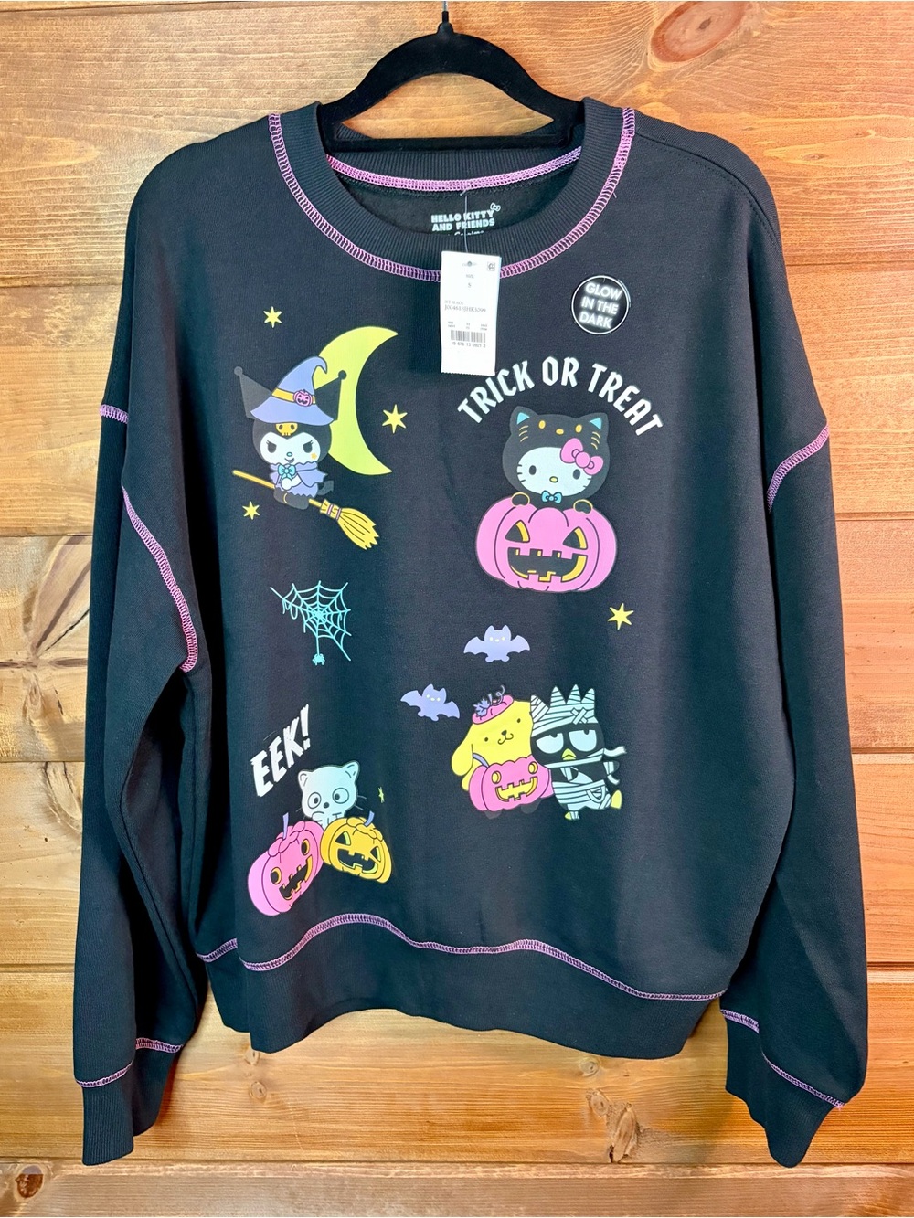 Hello Kitty Black Oversized Halloween Crewneck with Pink Stitching Size Small 💕